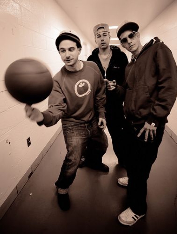 16b7233d07ccd52fa58f27eb286e6770--adam-yauch-beastie-boys.jpg